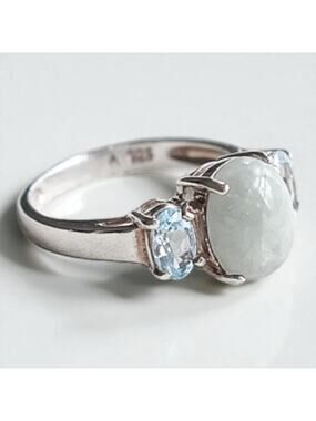 Vintage Avon 925 Sterling Silver Blue Jadeite Topaz Three Stone Ring Size 6